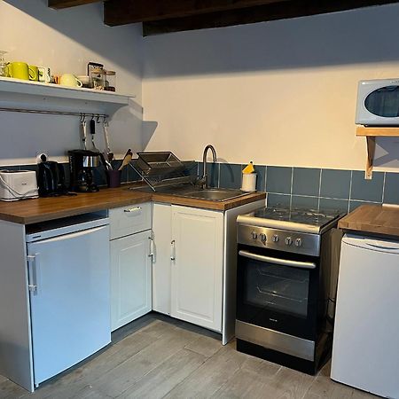 Maison Independante Pour 2 Tout Inclus Tiny House For 2 All Included Teilhet  Ngoại thất bức ảnh
